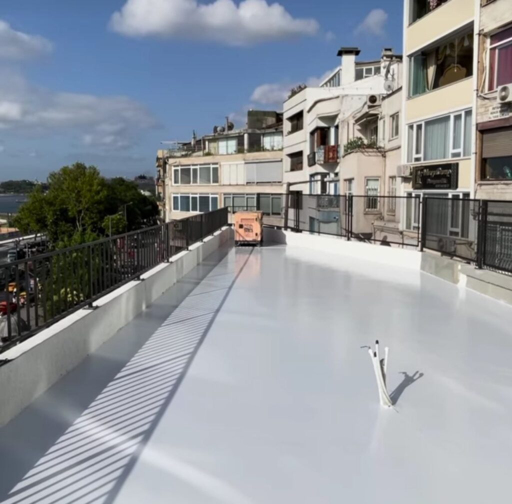 أطلية البوليوريثان المرنة pu waterproofing 2